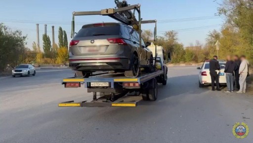 В Волгограде сотрудники Госавтоинспекции задержали водителя, не имевшего регистрационных документов на автомобиль