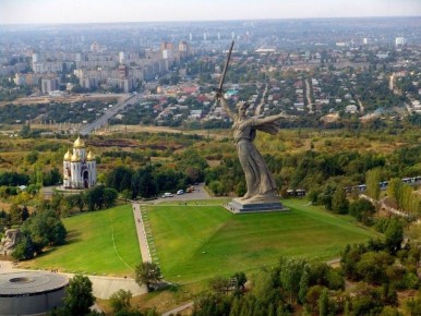 Телефонные аферисты обманом заставили студентку заложить золото в ломбард и перевести сбережения