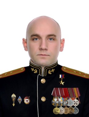 Блестящая военная карьера, «золотой» пояс и несколько госнаград: Семье погибшего на СВО гвардии капитана Михаила Подшибякина передали золотую Звезду Героя